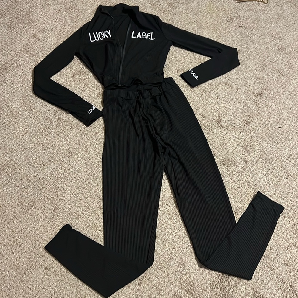 2pc Suit - image 1